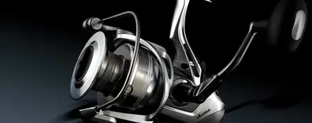 MOULINET SPINNING BAITFEEDER CORONADO CDX - OKUMA CORONADO CDX BAITFeeder Spinning Reel-On / Off Auto Trip Bait d'alimentation du système d'alimentation - Précision Dual Force System System-Carbonite Drag Washings Système d'oscillation